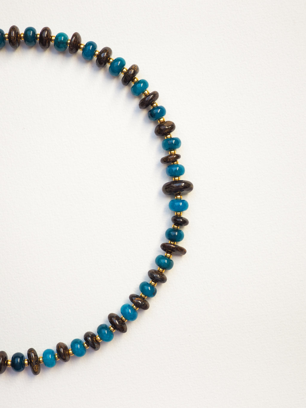 TEAL ORBIT – Perlenkette