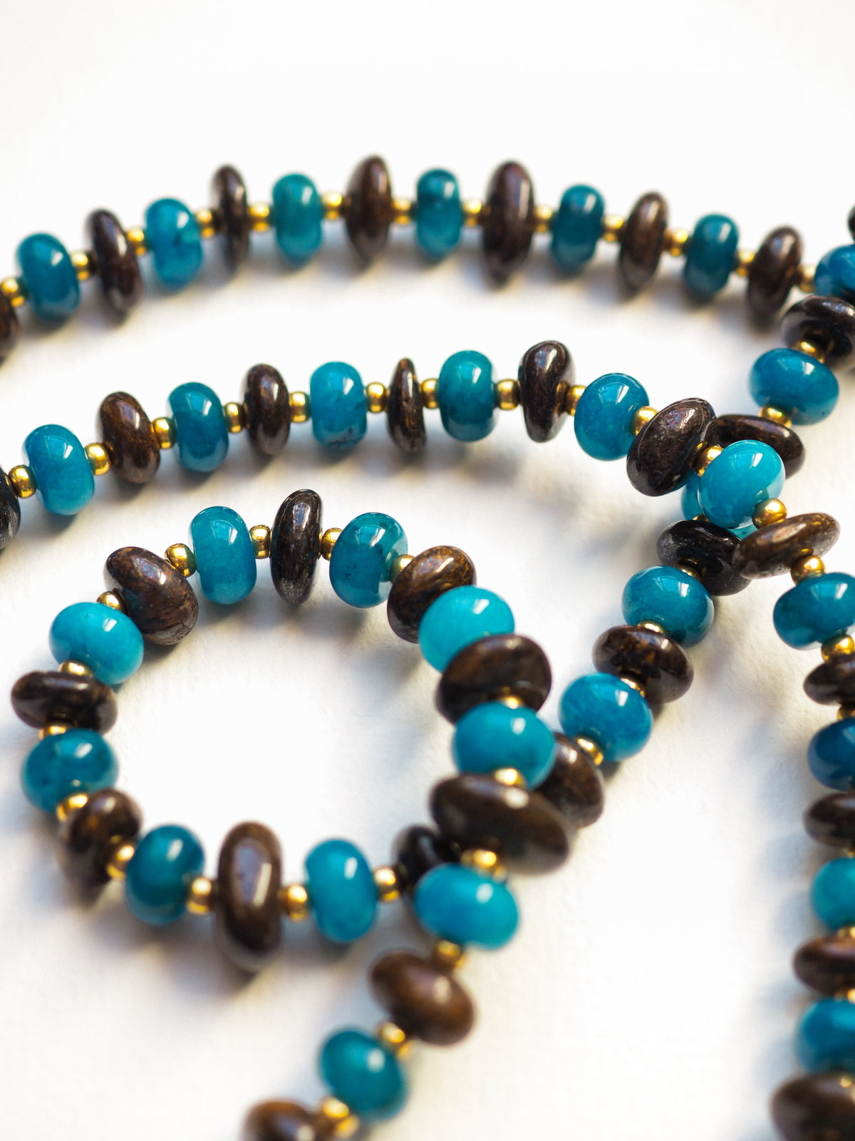 TEAL ORBIT – Perlenkette