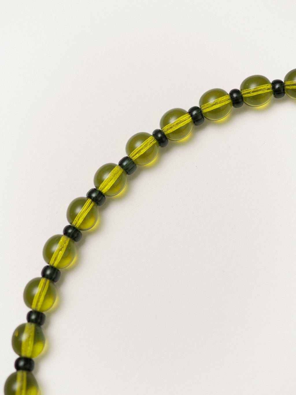 OLIVE 02 – Perlenkette
