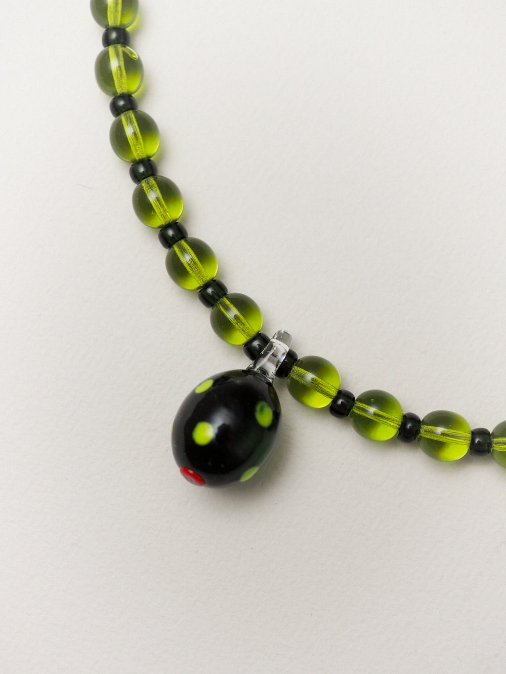 OLIVE 02 – Perlenkette